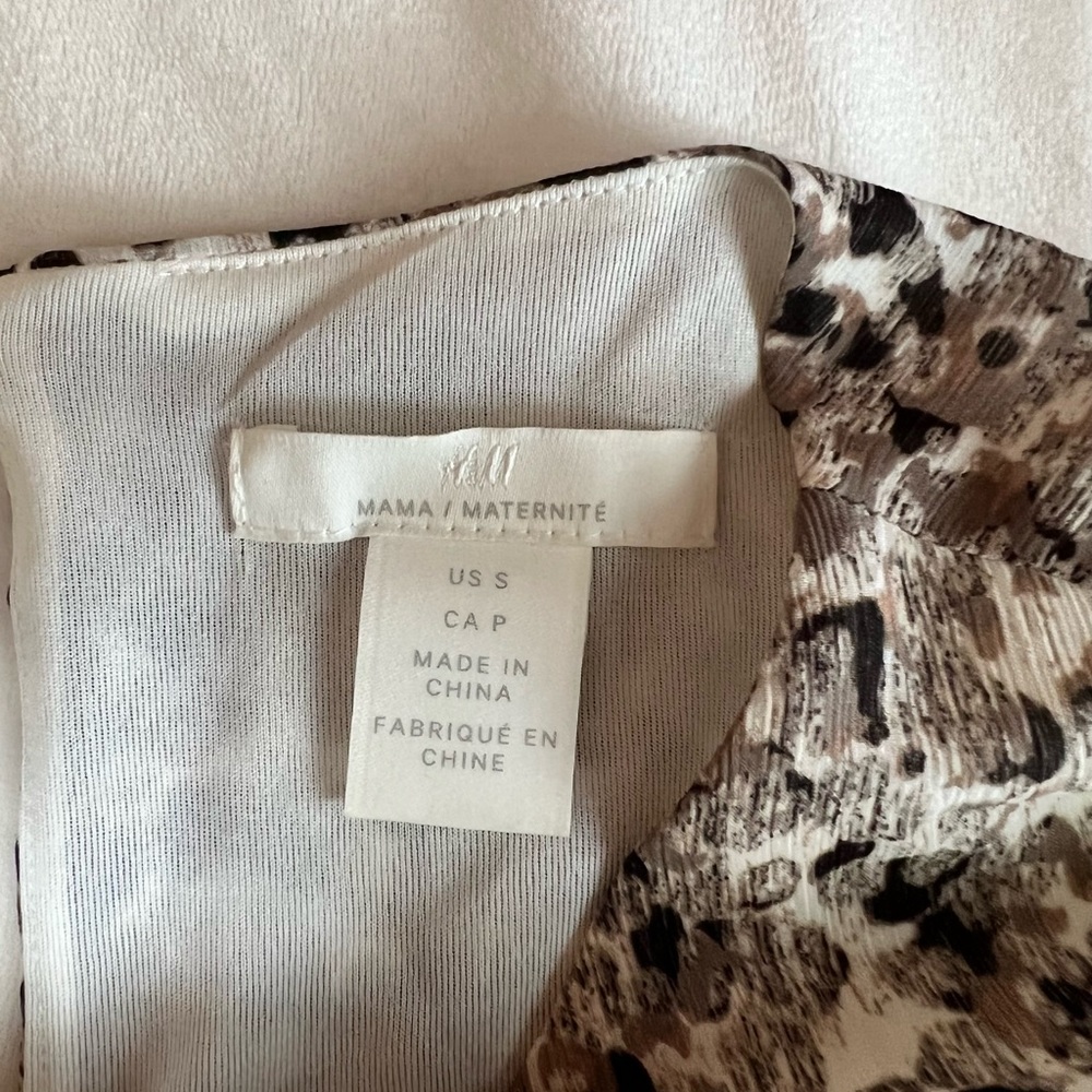 H&M maternity top